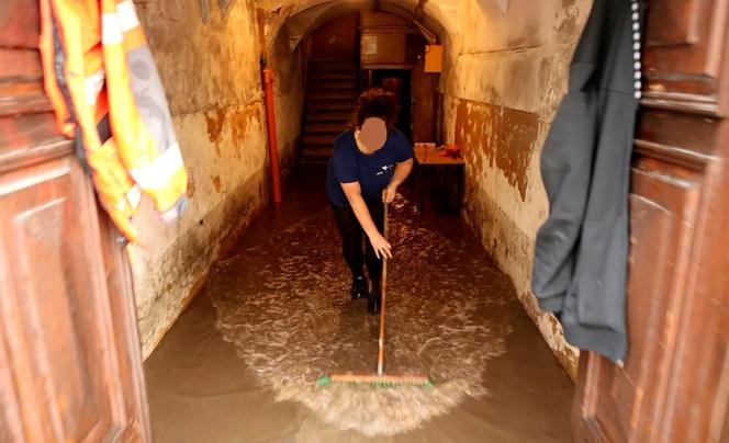 Bystrzycka Kłodzka pod wodą. Wielka woda zalała miasteczko na Dolnym Śląsku