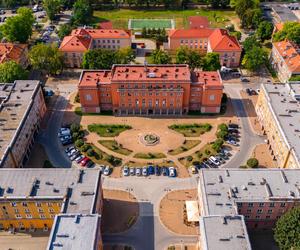 Osiedle A w Tychach i plac świętej Anny