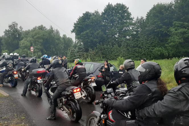 Motocykliści sprawili urodzinową niespodzinakę Romkowi [WIDEO + AUDIO]