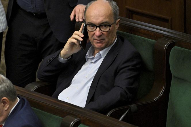 Czarzasty turned to Ziobro: "Do you remember erstwhile they held a weapon to my head?"