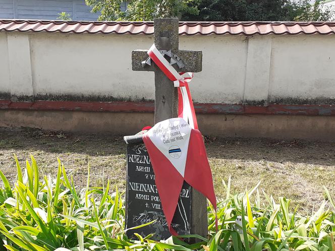 Wycieczka krajoznawcza Muzeum Regionalnego w Siedlcach śladem upamiętnień wojny polsko-bolszewickiej z 1920 roku