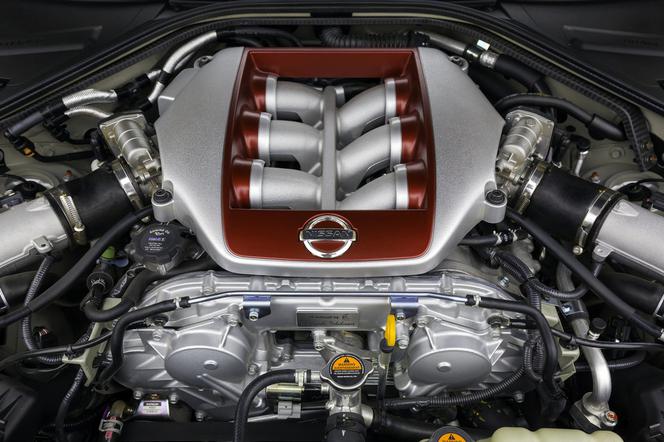 Nissan GT-R 45th Anniversary Gold Edition