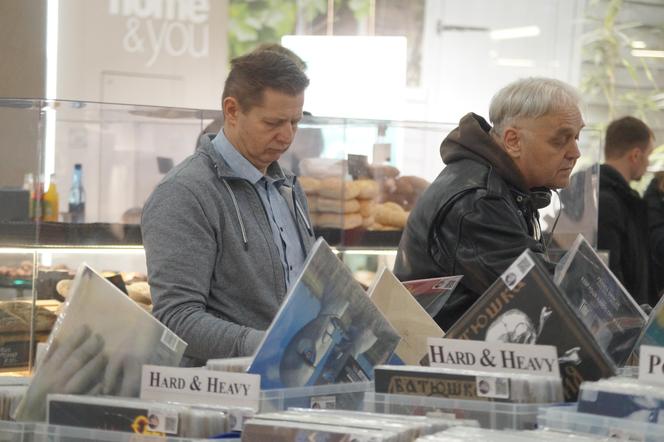 Zimowy Kiermasz Płyt Winylowych w Bydgoszczy. Czarne krążki przyciągnęły tłumy! 