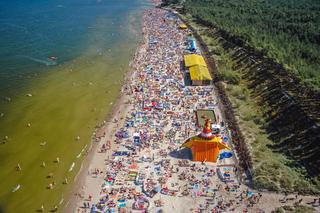 Planowałeś wyjazd w ten weekend? Tłumy na plażach, rekordowe obłożenie