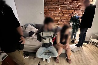 Zamiast ślubnego kobierca, więzienna cela. Policjanci zatrzymali 41-latka tuż po zaręczynach