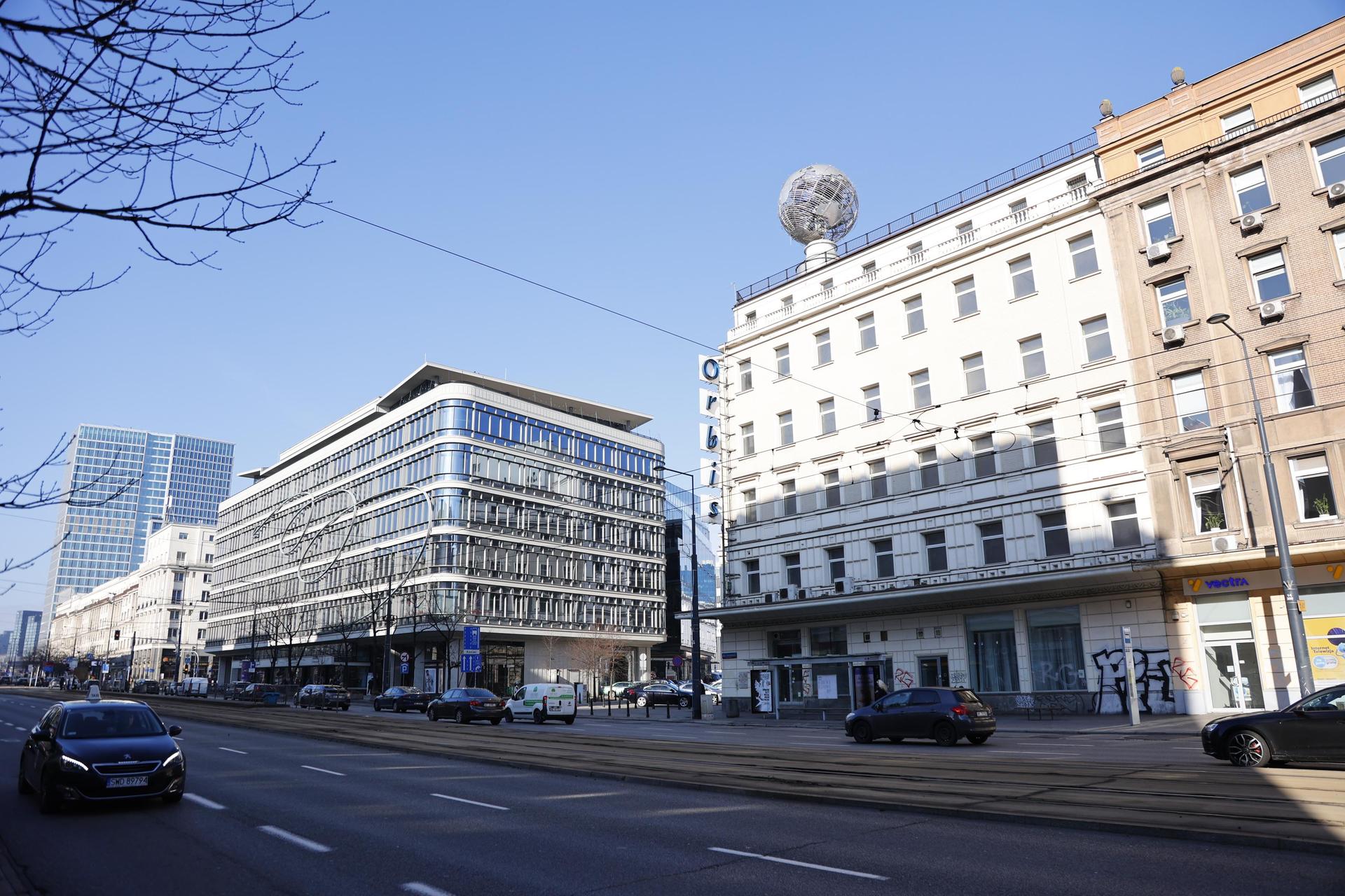 Warszawskie neony z PRL-u - zobacz zdjęcia iluminacji i sprawdź, gdzie je znaleźć