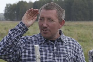  Andrzej z Plutycz pokazał działkę. Robi wrażenie. Rolnik postawi tam drugi dom? Ktoś napisał: potężne gospodarstwo