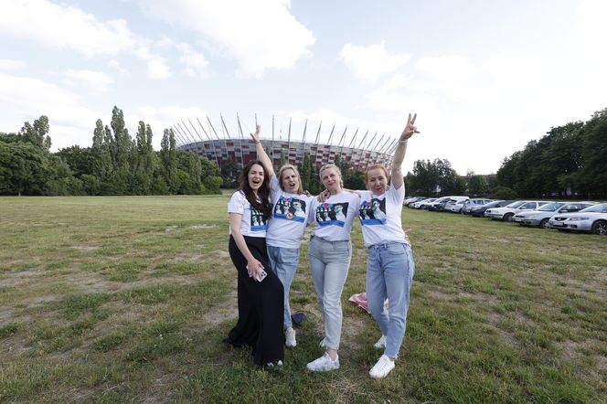 Koncert Justina Timberlake'a w Warszawie - fani pod PGE Narodowym