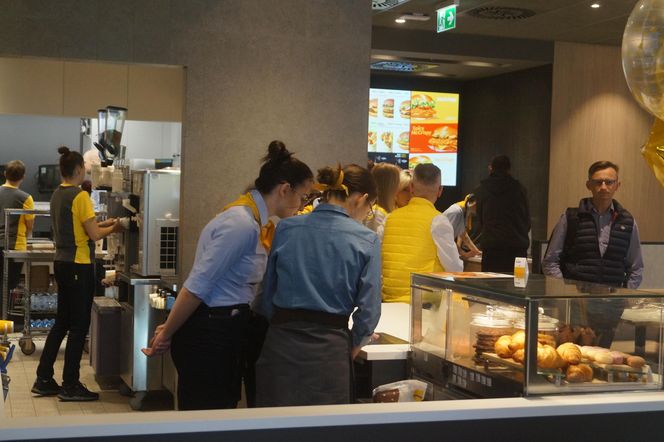 Nowy McDonald’s w Bydgoszczy otwarty! Byliści w środku 