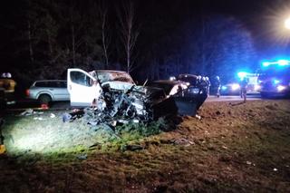 Jedna osoba nie żyje, 5 rannych. Potworny wypadek na DK 19 koło Denisek [1.12.2022]