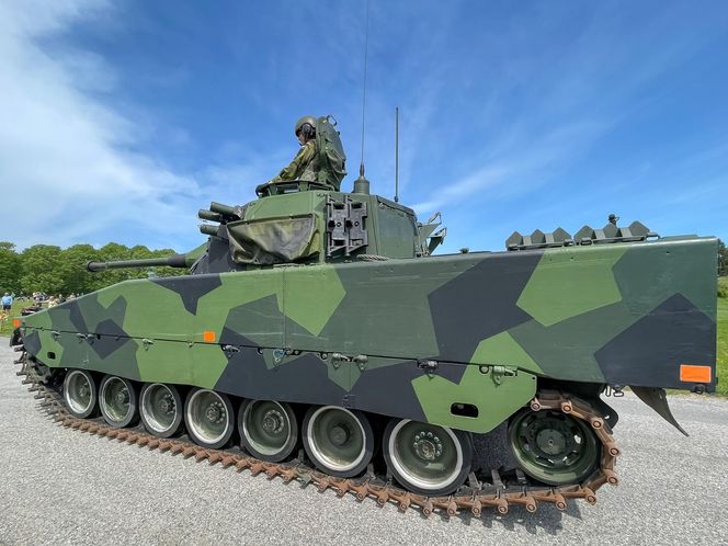 Szwedzkie CV90