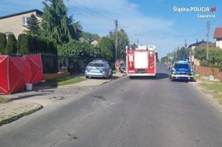 Tragedia pod Zawierciem. Motocyklista wjechał w samochód 70-latki. Zginął na miejscu