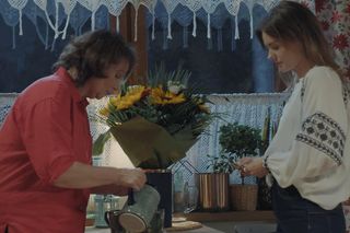 M jak miłość, odcinek 1886. Franka (Dominika Kachlik), Marysia (Małgorzata Pieńkowska)