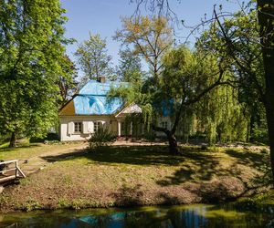 W Łękach Kościelny można podziwiać dworek z XVIII wieku
