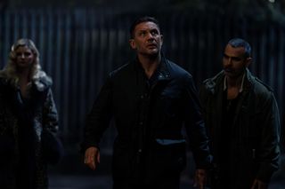 W rolach głównych Pierce Brosnan, Helen Mirren i Tom Hardy. 