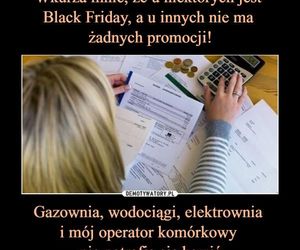 Black Friday 2024. Internauci już mają Czarny Piątek. Są bezlitośni! Zobacz najlepsze memy!