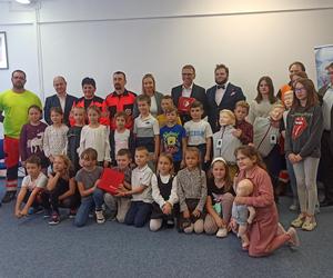 Przekazanie nowego sprzętu do nauki pierwszej pomocy dla Szkoły Podstawowej nr 18 w Olsztynie