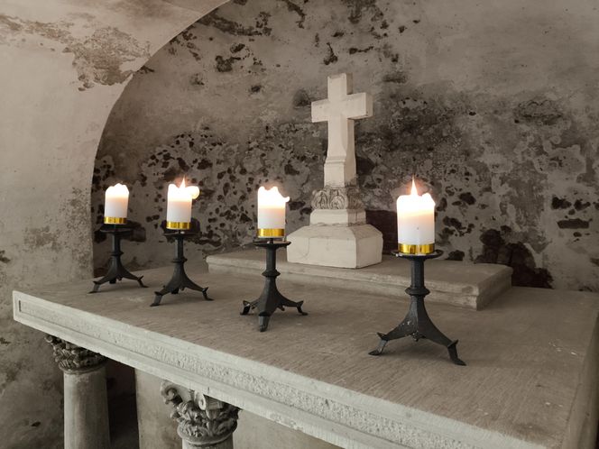 Słoneczna pogoda sprzyjała. 32. Kwesta Na Odnowę Zabytków Starego Cmentarza w Tarnowie