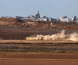 Izrael rozpoczął szturm na Gazę. Pas ognia nad miastem, w tle spór o los zakładników