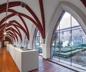 Prosta interwencja w gotycką przestrzeń - o modernizacji Muzeum Architektury Tomasz Fudala