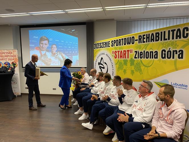 Paraolimpijczycy wrócili do Zielonej Góry. Sportowcy docenieni niczym bohaterowie