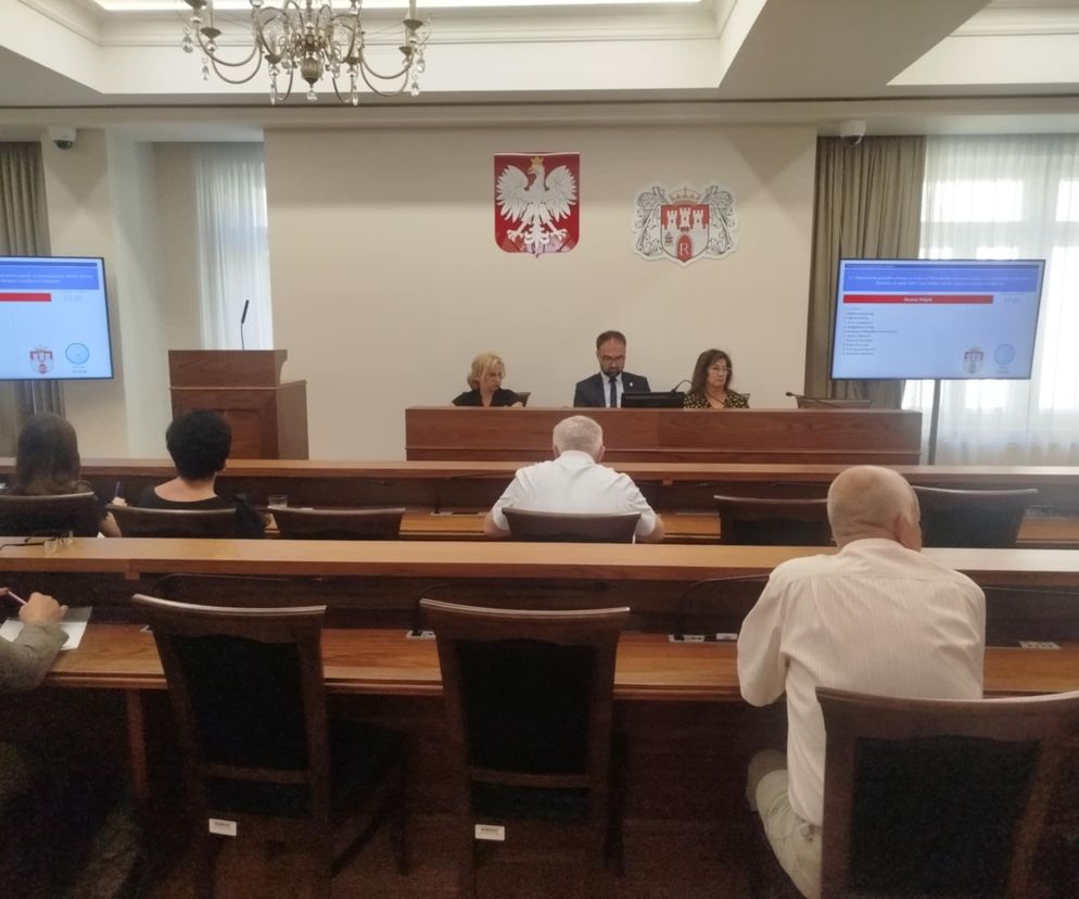 Radni zgodzili się na przystąpienie miasta do spółki WKS Czarni Radom. Teraz czas na audyt w klubie 