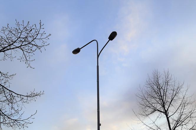 Urzędnicy gaszą lampy