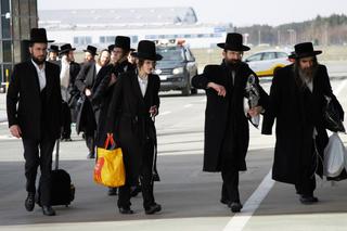 Chasydzi z całego świata przylatują na podkarpacie w rocznicę śmierci cadyka