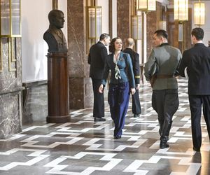 Zatoka szpiegów 2 sezon. Eva Stromberg (Sonia Mietielica), Franz Neumann (Bartosz Gelner)