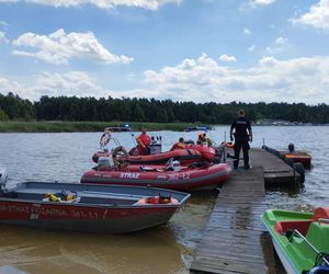 27-latek zniknął pod wodą. Wcześniej zdjął kapok. Tragedia nad zalewem