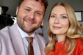 Barwy szczęścia nowy sezon. Dominika (Karolina Chapko), Klemens (Sebastian Perdek) na planie