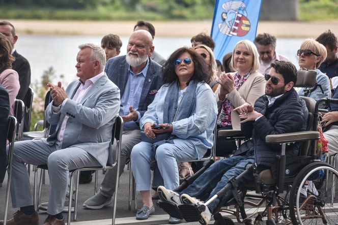 Kolorowa parada na otwarcie Dni Torunia. Przeszła przez serce toruńskiej starówki