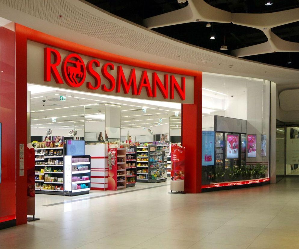Chemia domowa w Rossmann ze zniżkami do nawet 50%. Tłumy w sklepach