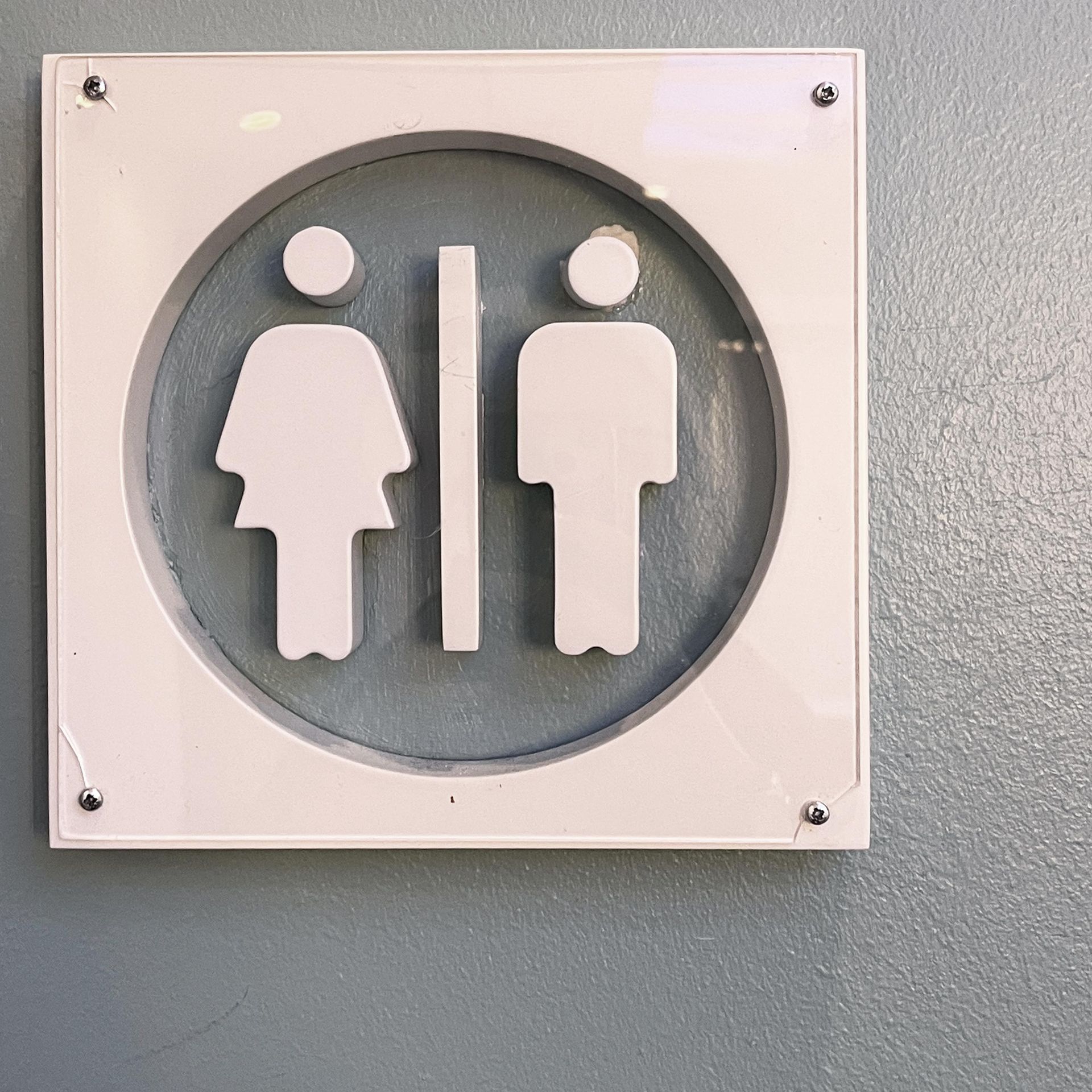 Łazienki koedukacyjne są szczególnie  popularne w Skandynawii