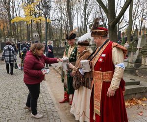 Wszystkich Świętych 2024. Powązki - kwesta