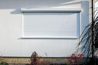 Rolety okienne - najpopularniejszy sposób przesłaniania akna