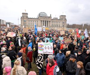 Chaos w Niemczech. 700 tysięcy osób wyszło na ulice! 