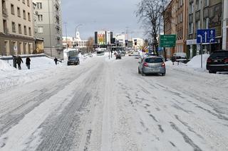 Duże opady śniegu w Białymstoku i regionie. IMGW wydało alerty pierwszego stopnia!