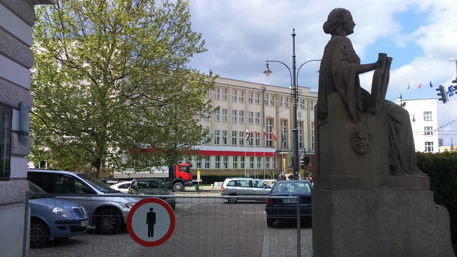 Trwają prace w centrum Torunia. Co sądzą o nich mieszkańcy?