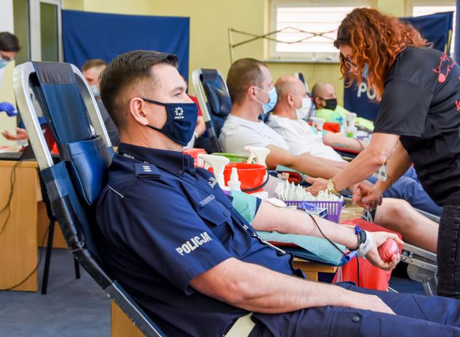 Zbiórka krwi dla Michała. Mundurowi z Iławy oddali aż 24 litry