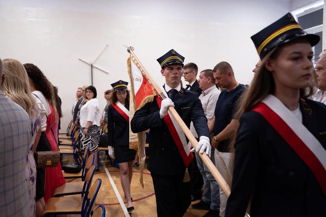 Rozpoczęcie roku szkolnego w siedleckiej "Kolejówce" było obchodzone w tym roku z wyjątkową pompą, bo połączono je z drugą uroczystością