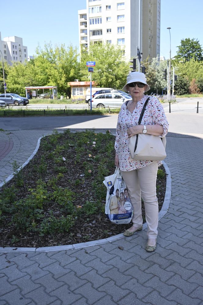 Mieszkańcy Warszawy oceniają efekty rozbetonowania stolicy. Przeżyliśmy upał na „zielonym skwerze”