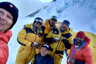 Szymon Jaskuła wspina się na Mount Everest