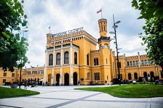 Najpiękniejszy dworzec PKP w Polsce według AI. Ten budynek zachwyca podróżnych