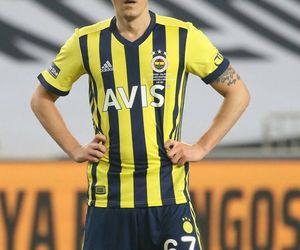 Mesut Ozil przeszedł niezwykłą przemianę!