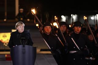 Niemcy pożegnali Angelę Merkel. Wielka uroczystość [ZDJĘCIA]