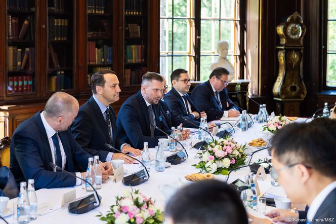 Chiński szef MSZ w Polsce