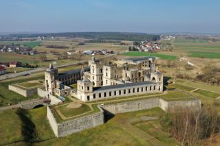 Zamek Krzyżtopór. Ujazd