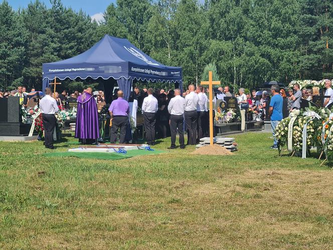 Przędzel: Pogrzeb ofiar tragicznego wypadku w Jamnicy.