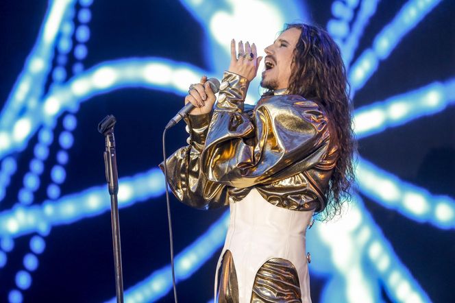 Michał Szpak chce łączyć ojcostwo z karierą w show-biznesie. Marzenia są silniejsze niż hejt